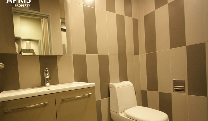 Rent condo at Onyx Phaholyothin