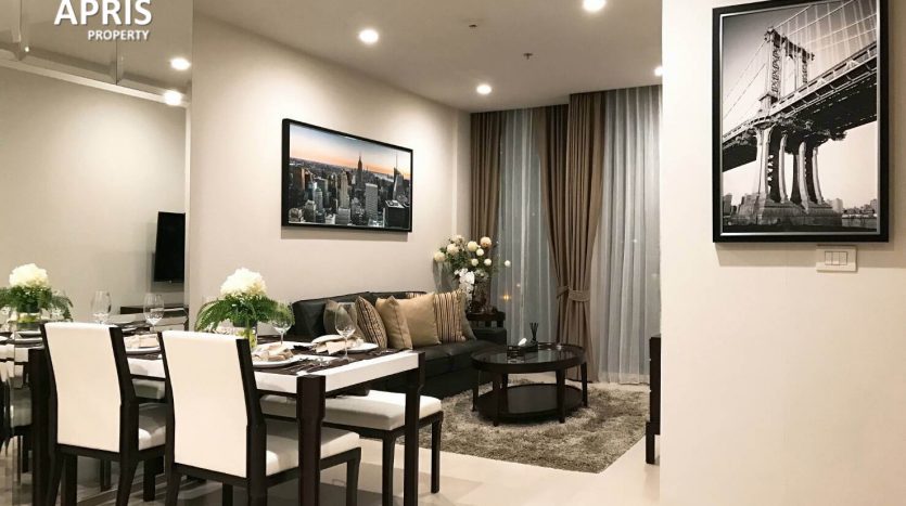 Condo for rent at Noble Ploenchit 