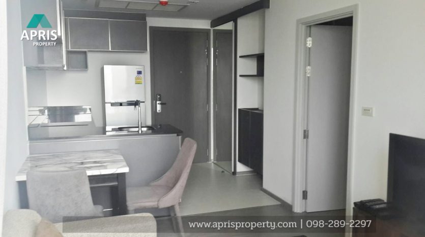 ฝาก ซื้อ ขาย เช่า อสังหาริมทรัพย์ 
Buy Sale Rent Property 
Nye by Sansiri