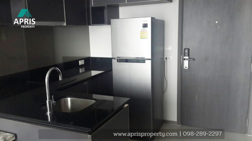 ฝาก ซื้อ ขาย เช่า อสังหาริมทรัพย์ 
Buy Sale Rent Property 
Nye by Sansiri